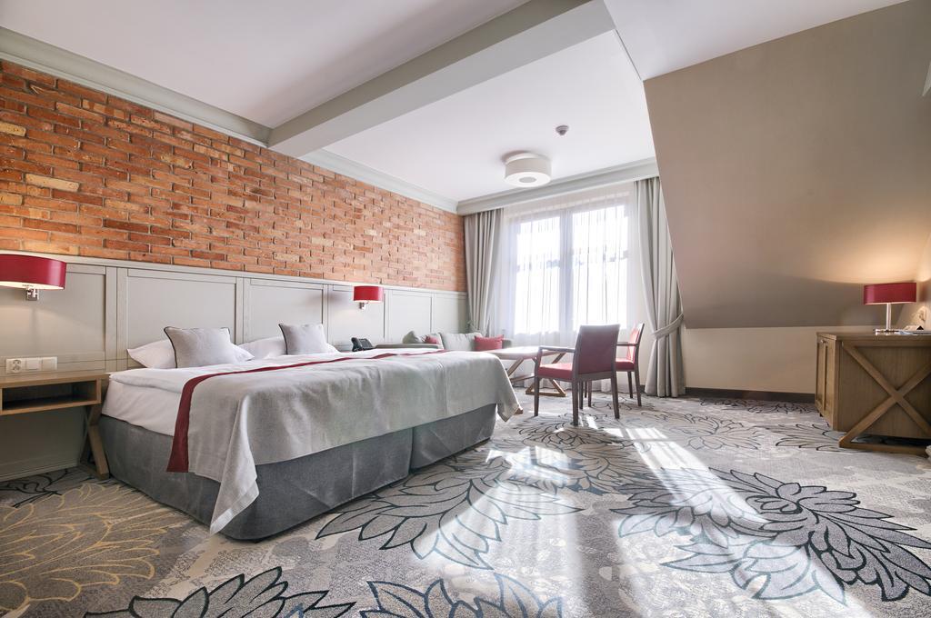 Hotel Aubrecht Country Spa Resort Przechlewo Kamer foto
