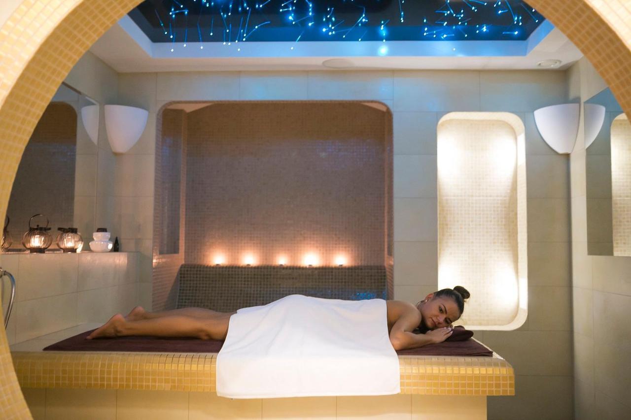 Hotel Aubrecht Country Spa Resort Przechlewo Buitenkant foto