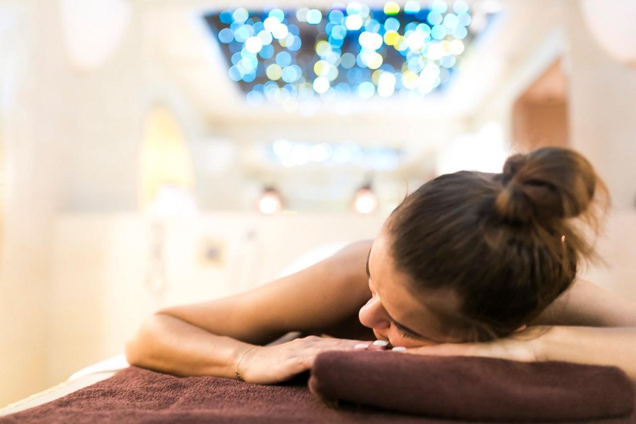 Hotel Aubrecht Country Spa Resort Przechlewo Buitenkant foto