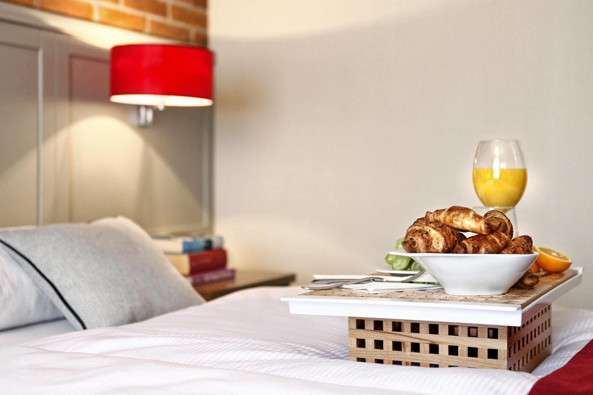 Hotel Aubrecht Country Spa Resort Przechlewo Buitenkant foto